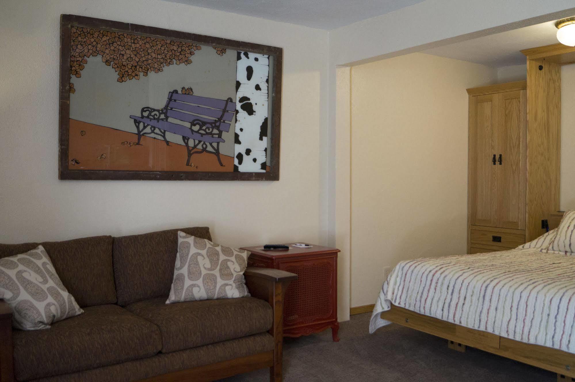 Red Wing Motel Маниту Спрингс Екстериор снимка